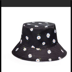 New Alice and Olivia Reversible Bucket Hat